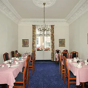 Bei Der Esplanade Hotel Hambourg