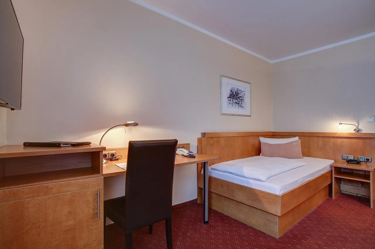 Premier Inn Passau Weisser Hase 3*,